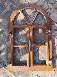 OEM Antique European Swing Otwarte żeliwne okna H57.5xW38CM